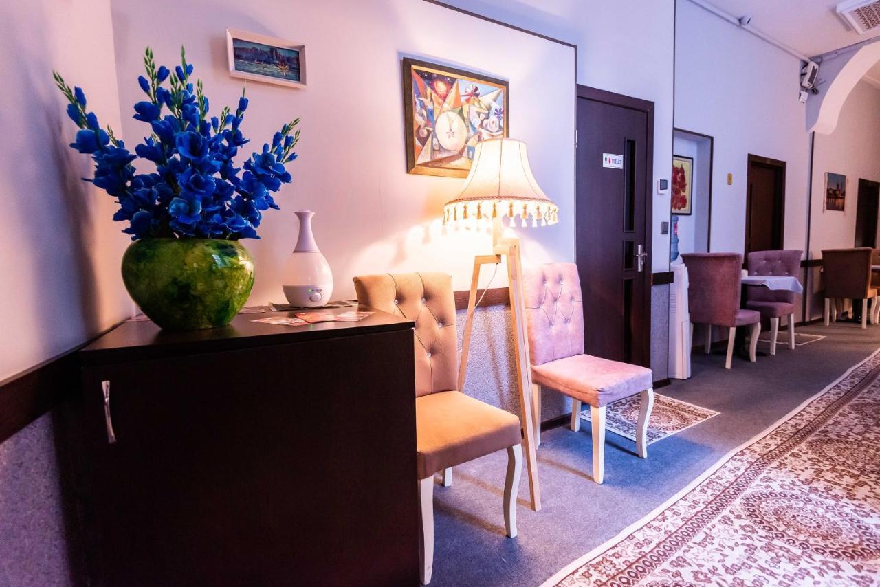 Castello Inn באקו מראה חיצוני תמונה