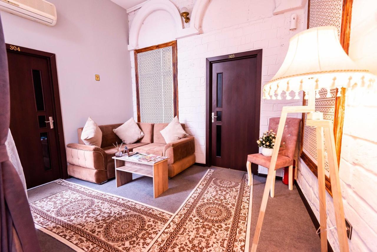 Castello Inn באקו מראה חיצוני תמונה